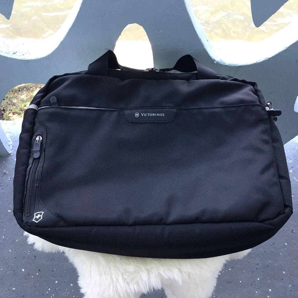 Victorinox Multi-Compartmental Laptop Briefcase Travel Bag Lightweight